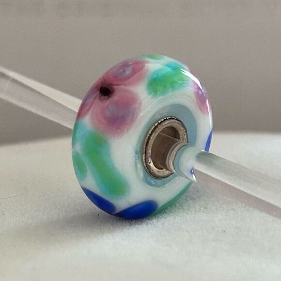 TROLLBEADS French Anemone Flower Bead 2022 LAA 925S NEW! Blue Pink Green - Picture 6 of 6